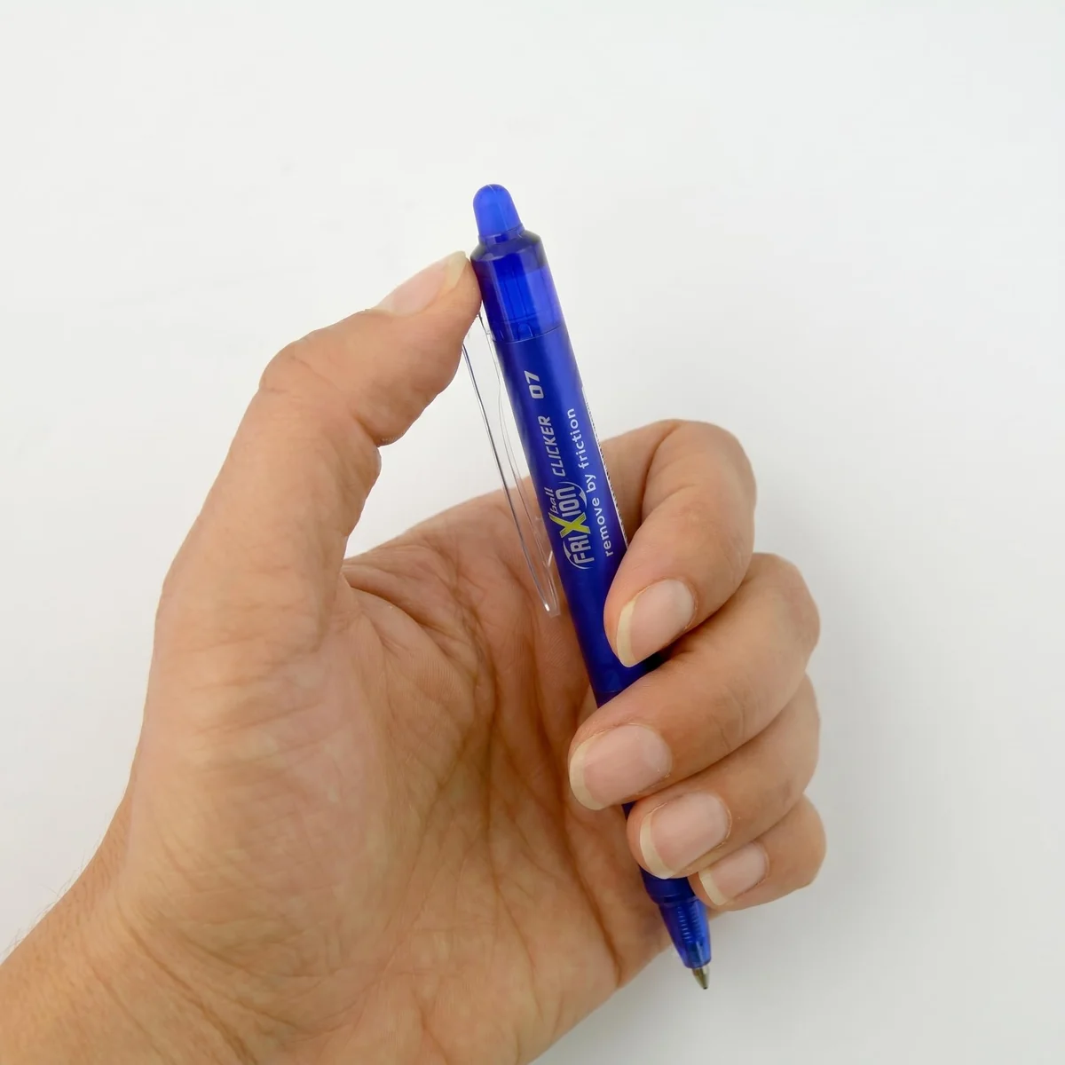 PILOT - Caja de 1 FriXion Ball Clicker + 1 Set de 3 Recambios - Bolígrafo Retráctil Borrable con Tinta Termosensible - Rollerball Recargable y Ergonómico - Azul - Punta Media