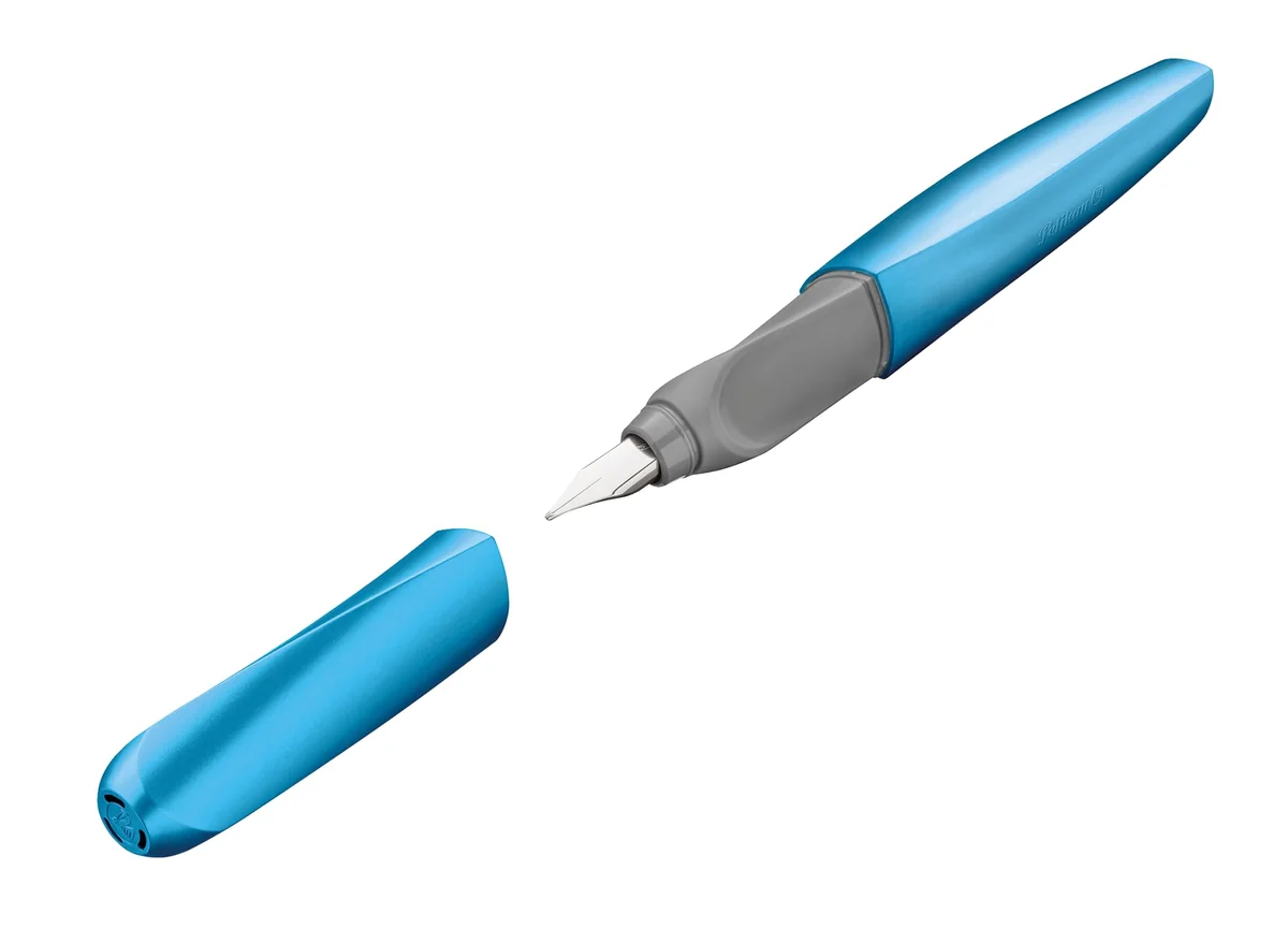 Pelikan Twist Frosted Blue, Pluma Estilográfica Ergonómica, para Diestros y Zurdos, para la Escuela y la Oficina, Plumín de Acero Inoxidable, Cartucho Azul Largo Incluido, Recargable